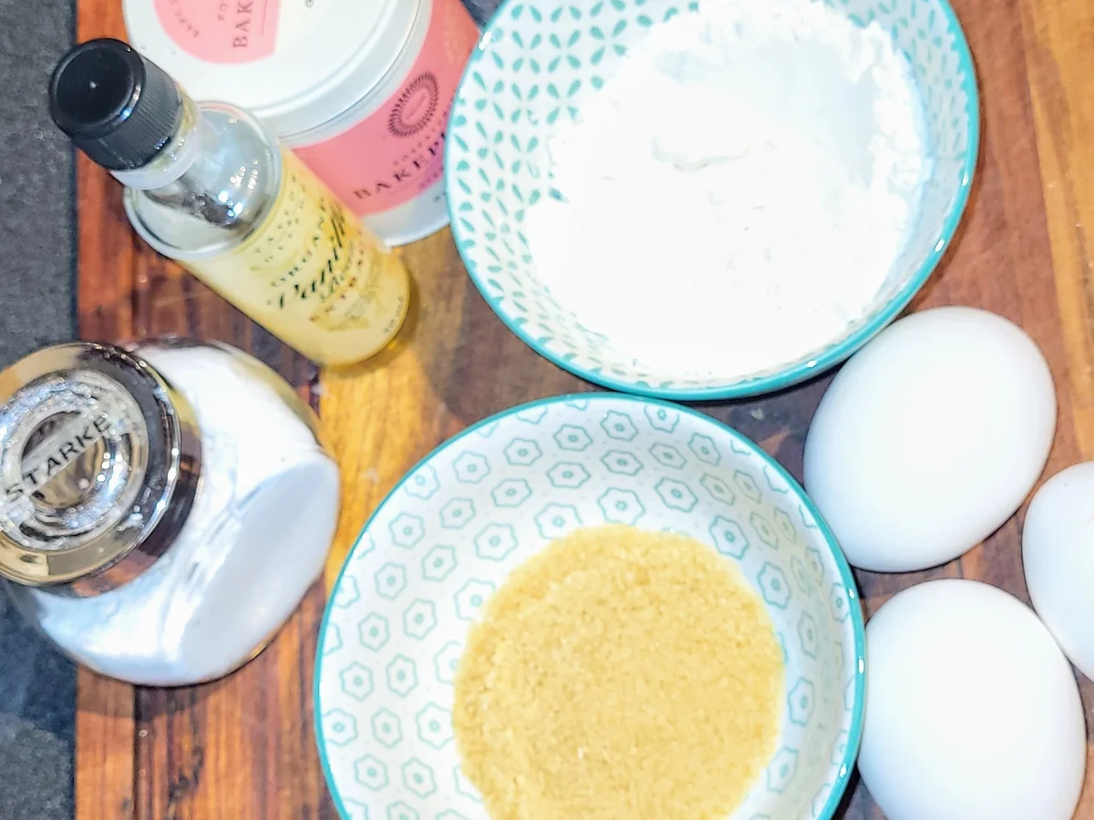 Rezept: BiNe` S ERDBEER BISKUITROLLE Bild Nr. 17010 BiNe` S ERDBEER BISKUITROLLE - Rezept - Bild Nr. 17010