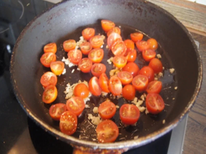 Spaghetti mit Mini-Tomaten und Käse - Rezept - Bild Nr. 9