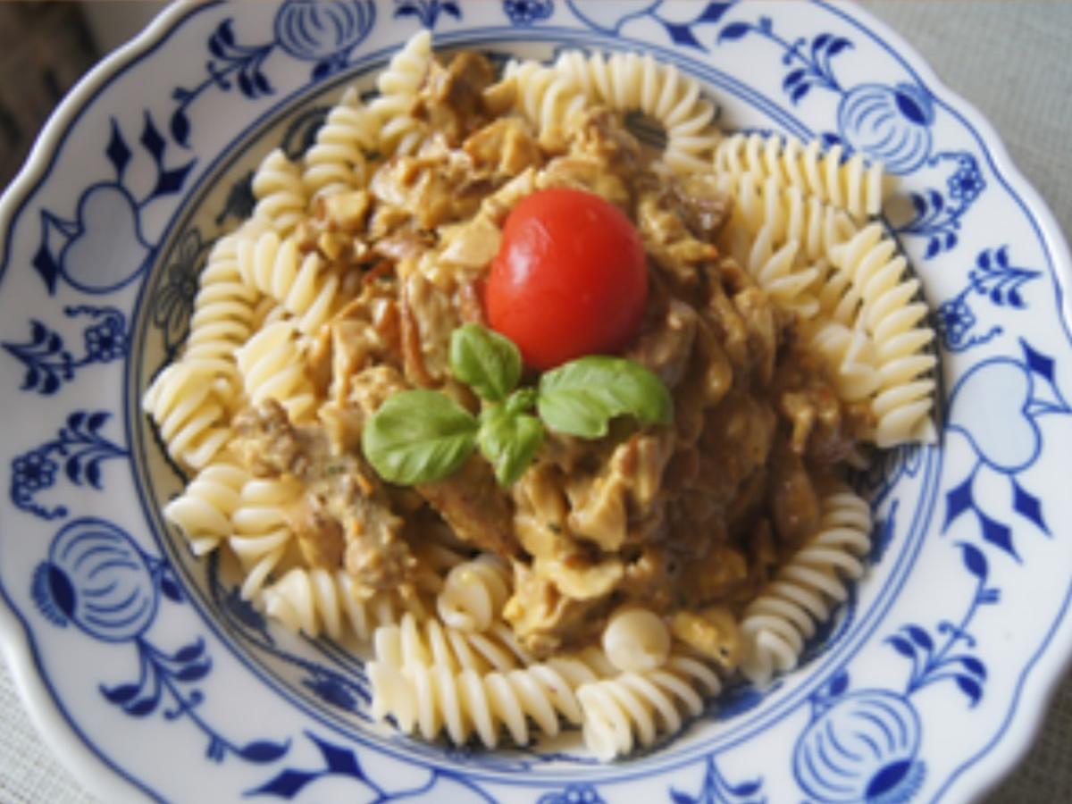 Rahmgeschnetzeltes mit Steinpilzen und Fussili - Rezept - kochbar.de
