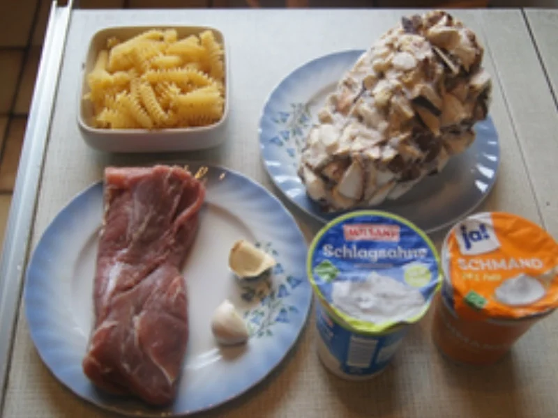 Rahmgeschnetzeltes mit Steinpilzen und Fussili - Rezept - Bild Nr. 17012