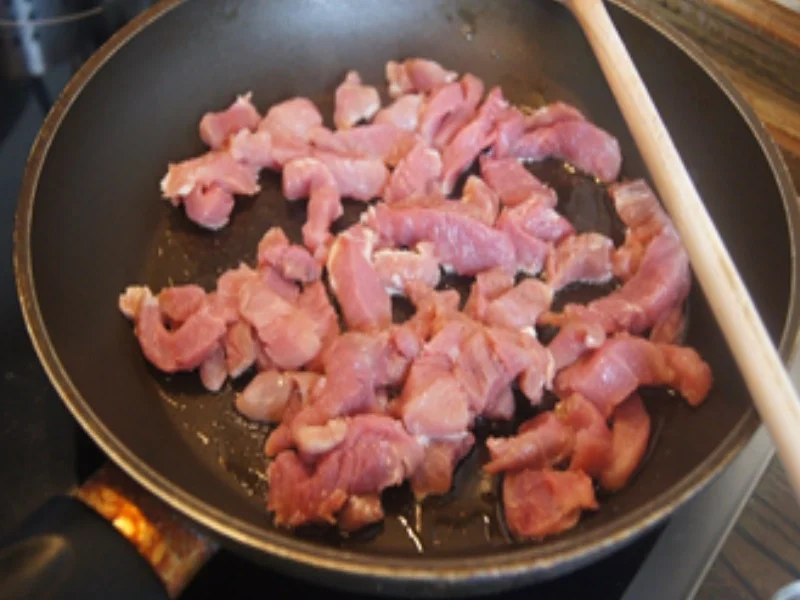 Rahmgeschnetzeltes mit Steinpilzen und Fussili - Rezept - Bild Nr. 17016