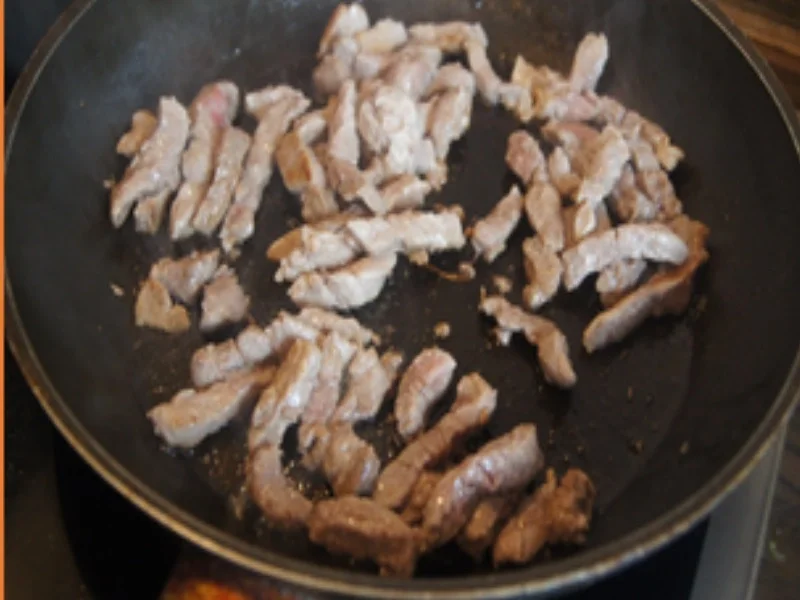 Rahmgeschnetzeltes mit Steinpilzen und Fussili - Rezept - Bild Nr. 17018