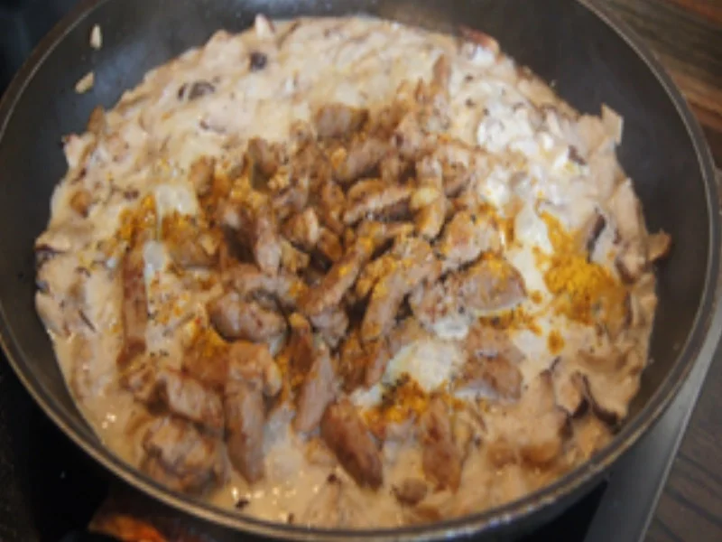 Rahmgeschnetzeltes mit Steinpilzen und Fussili - Rezept - Bild Nr. 17015