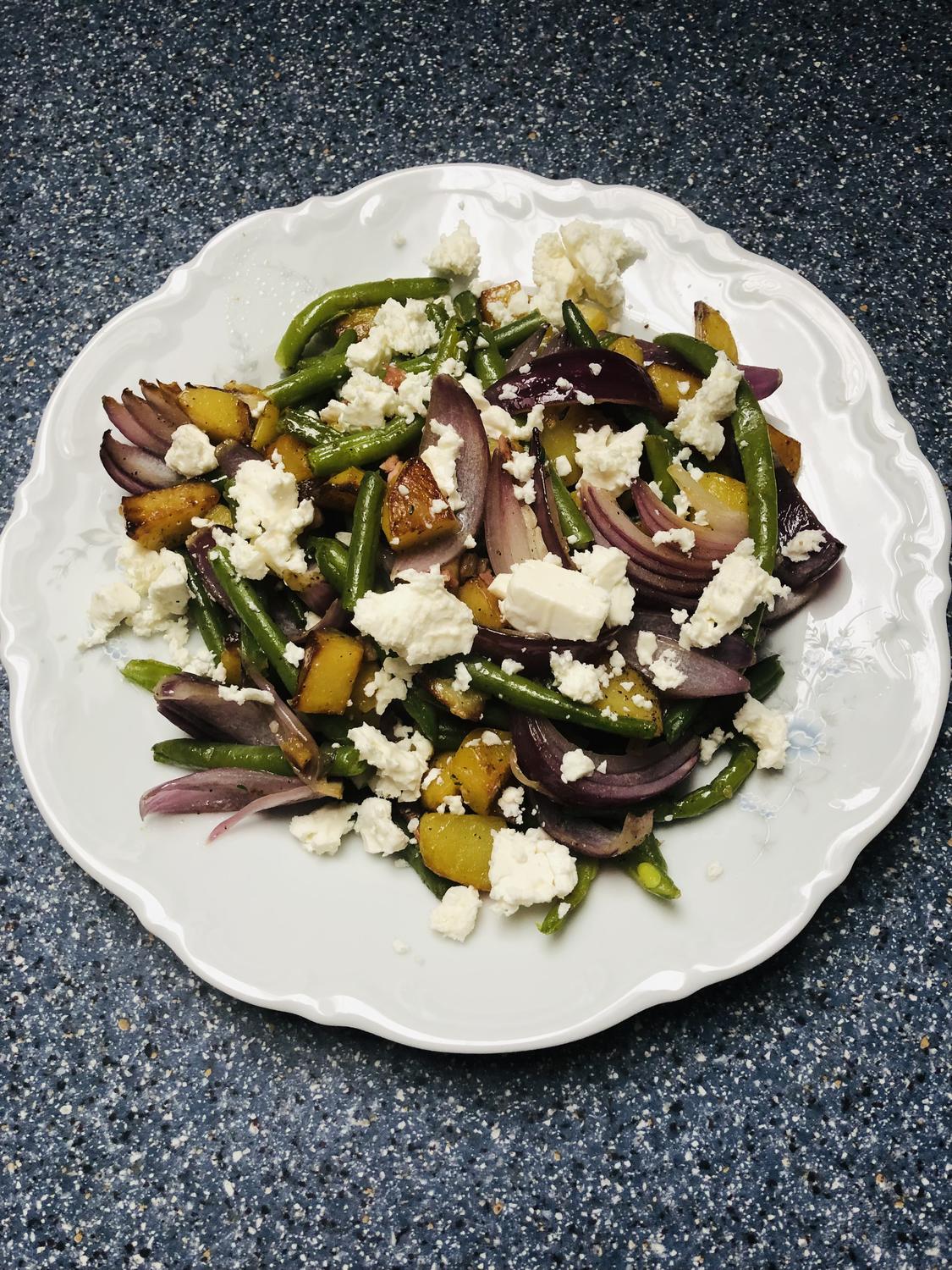 Kartoffelpfanne mit Bohnen und Schafskäse - Rezept mit Bild - kochbar.de