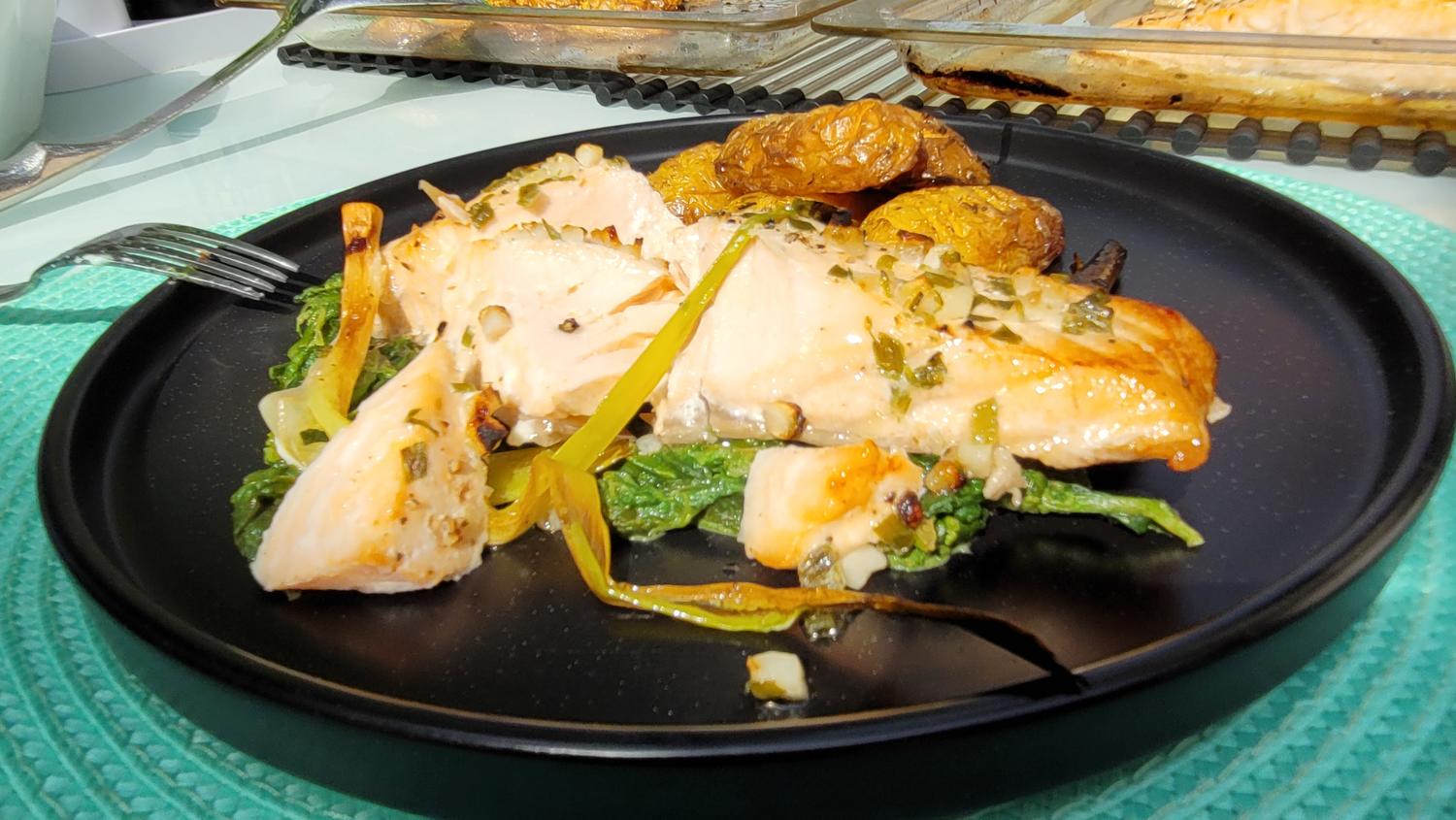 Lachs auf Spinatbett - Rezept mit Bild - kochbar.de