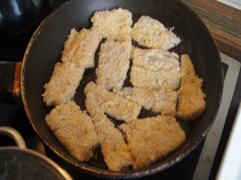 Knusper-Fischfilet mit Zuckererbsen und Rahm-Selleriestampf - Rezept - Bild Nr. 17031