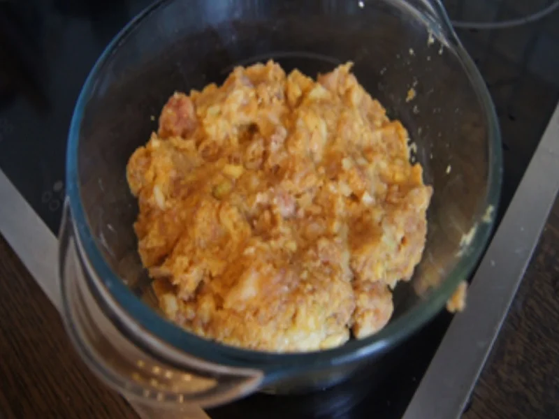 Spargel mit Sambal-Hollandaise, Putenhackfleischfrikadellen und Petersilien-Drillingen - Rezept - Bild Nr. 13