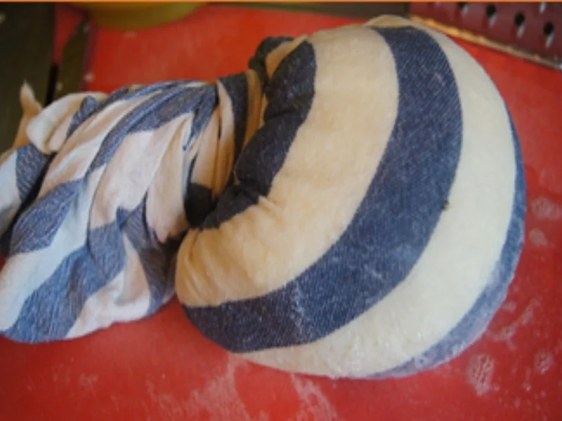 Reibepuffer mit Apfelmus und Schmand-Meerrettich-Dip - Rezept - Bild Nr. 6