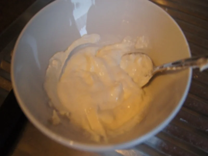 Reibepuffer mit Apfelmus und Schmand-Meerrettich-Dip - Rezept - Bild Nr. 9