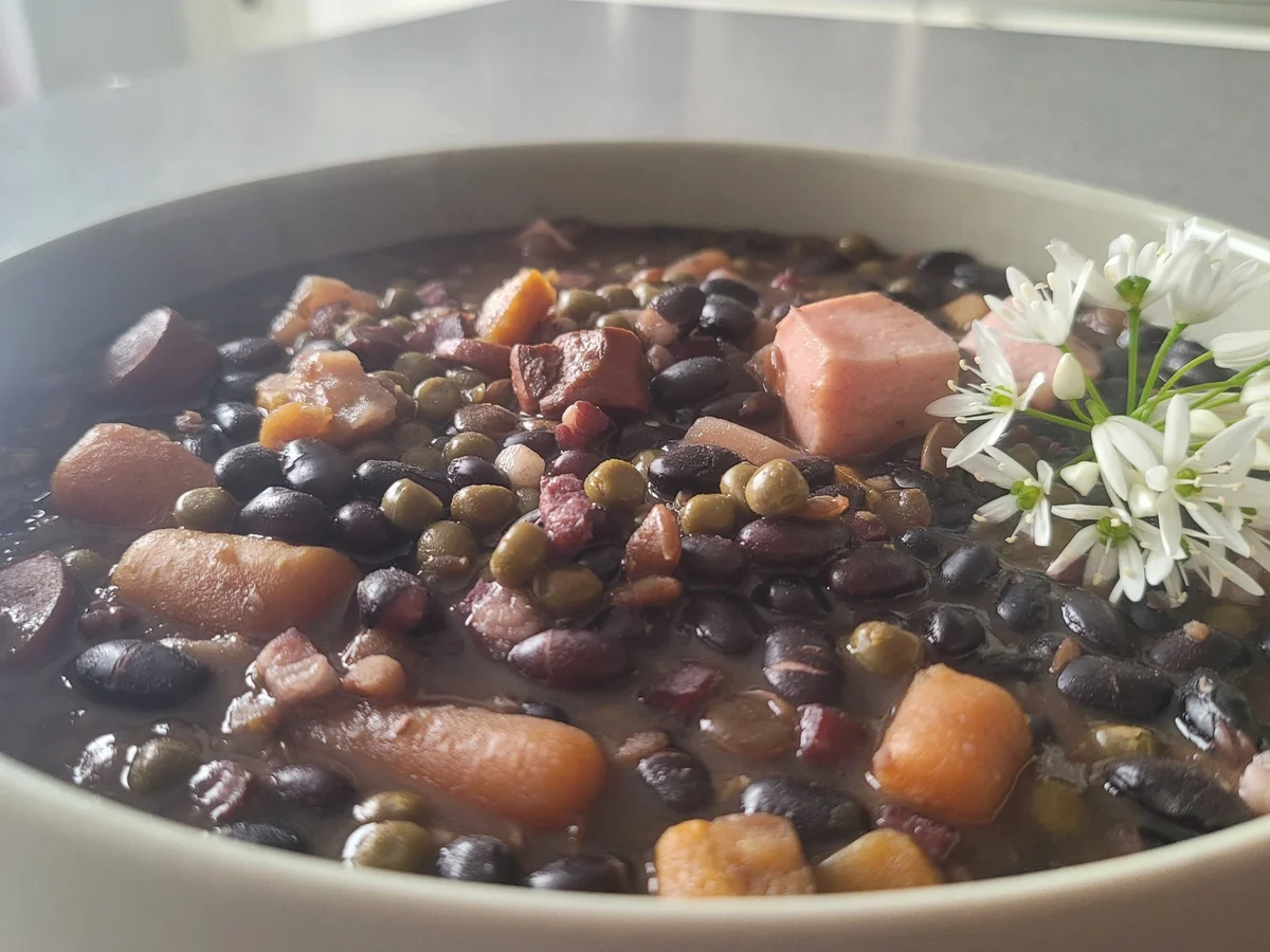 Schwarze Bohnensuppe - Rezept - Bild Nr. 17027