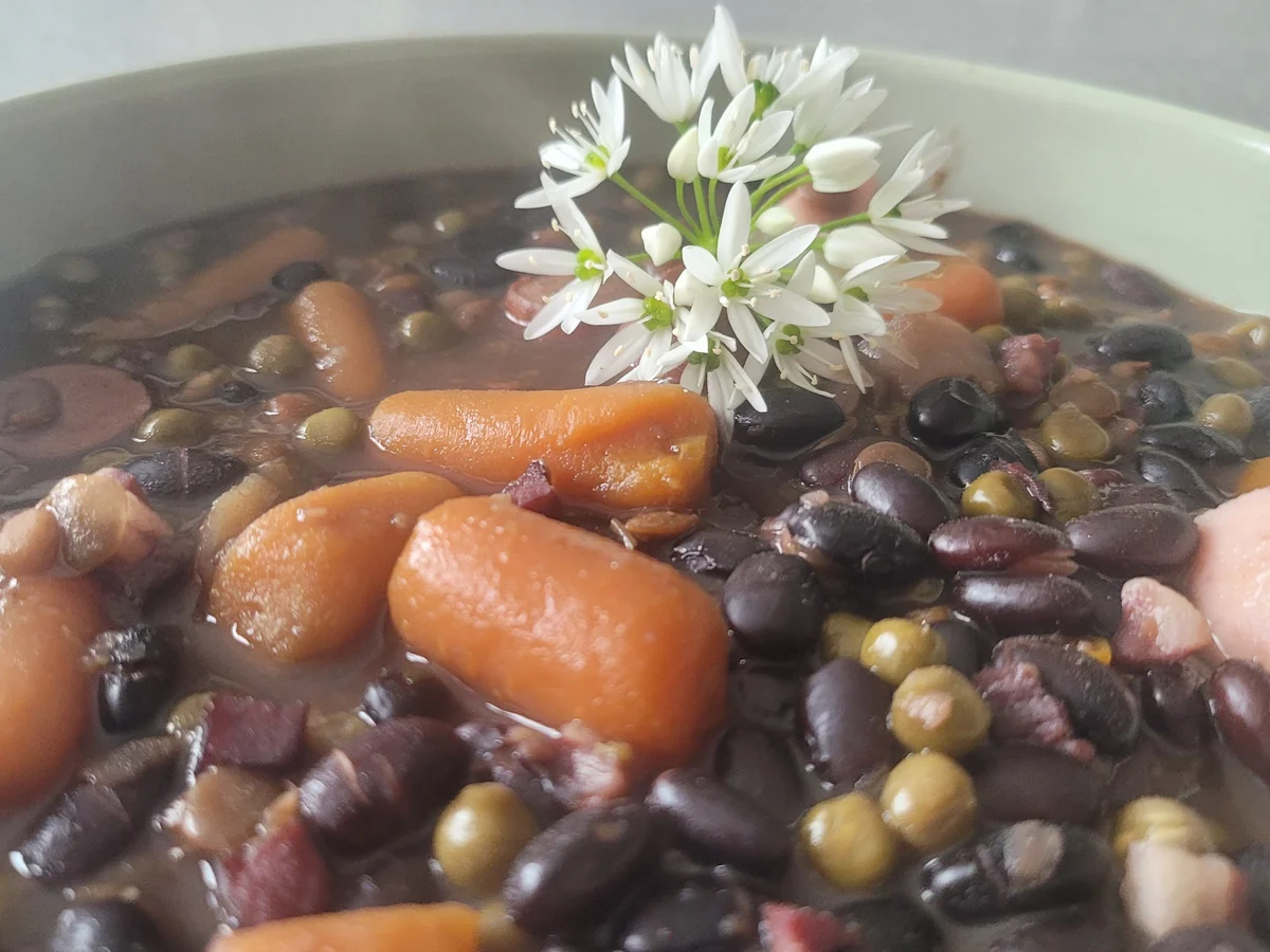Schwarze Bohnensuppe - Rezept - Bild Nr. 17030