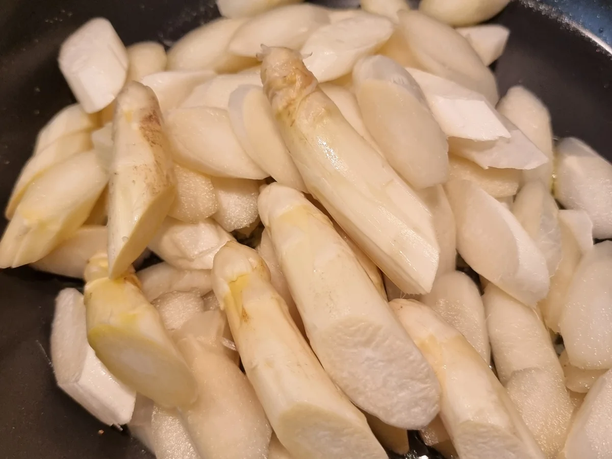 Hörnchen Nudeln mit Spargel und Pesto - Rezept - Bild Nr. 17042