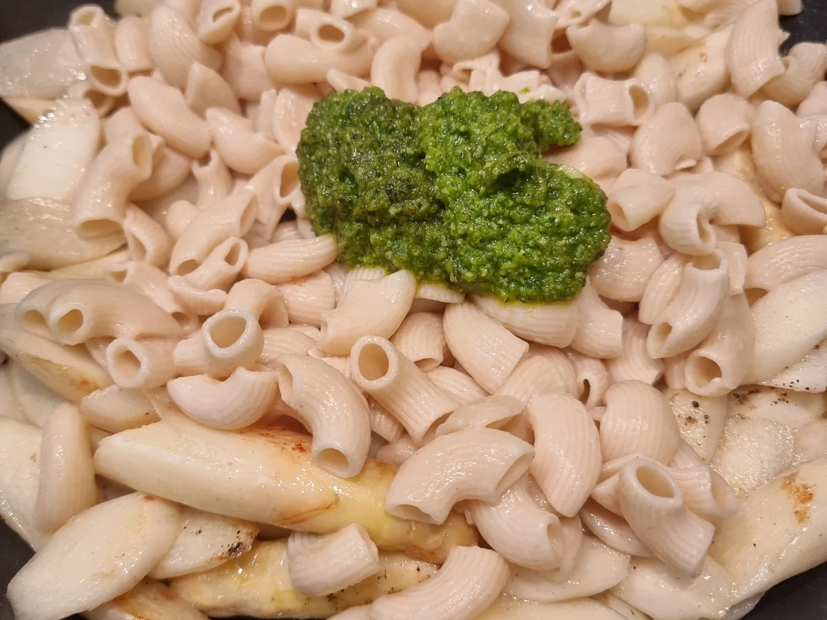 Hörnchen Nudeln mit Spargel und Pesto - Rezept - Bild Nr. 17044