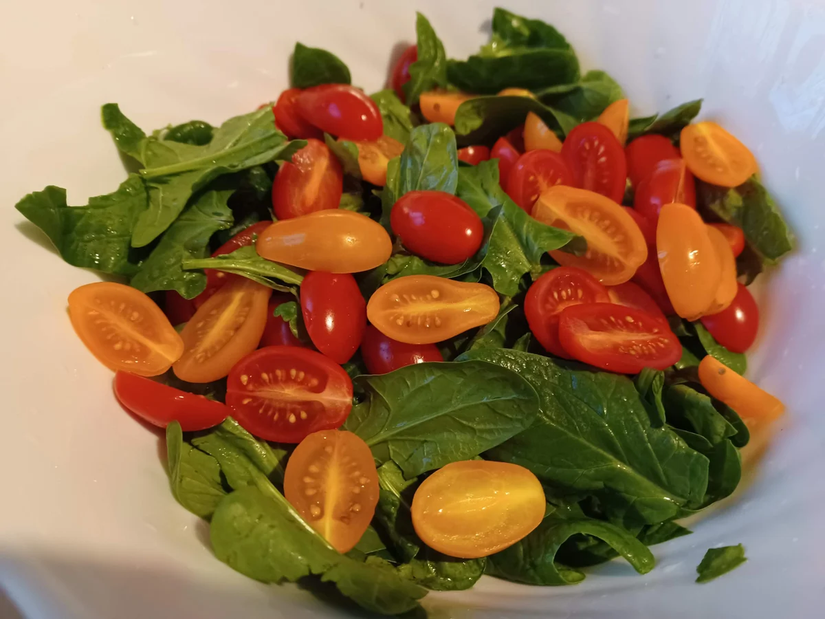 Rezept: Salat mit jungem Spinat Bild Nr. 17035 Salat mit jungem Spinat - Rezept - Bild Nr. 17035