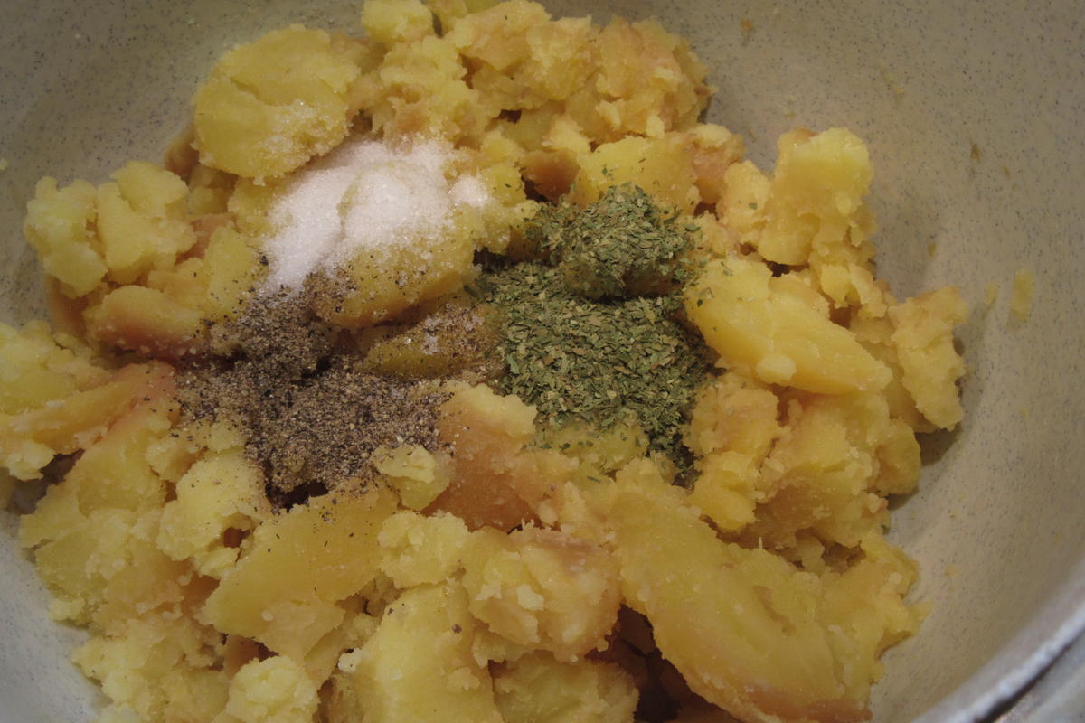 Kartoffeln: Kartoffelmuffins mit Blumenkohlfüllung - Rezept - Bild Nr. 17035