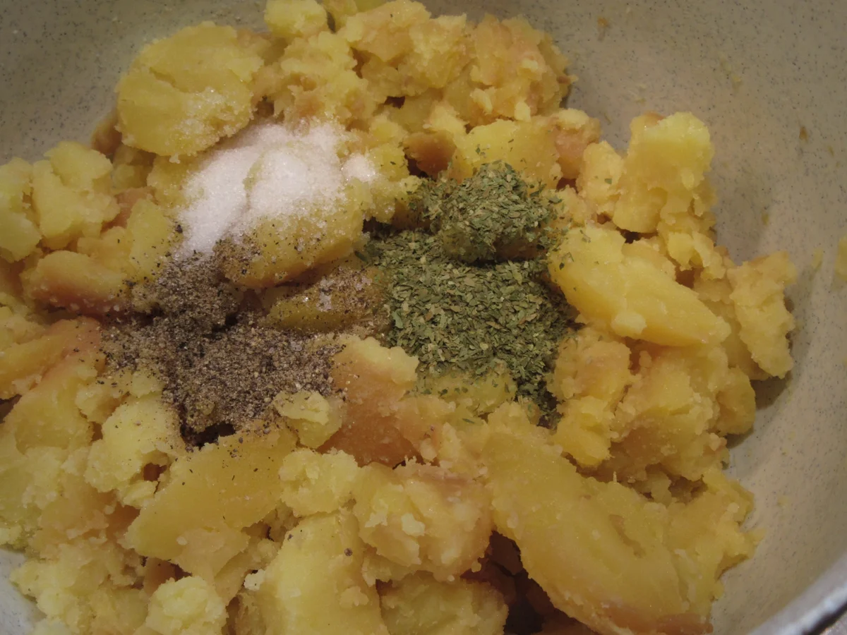 Kartoffeln: Kartoffelmuffins mit Blumenkohlfüllung - Rezept - Bild Nr. 17035