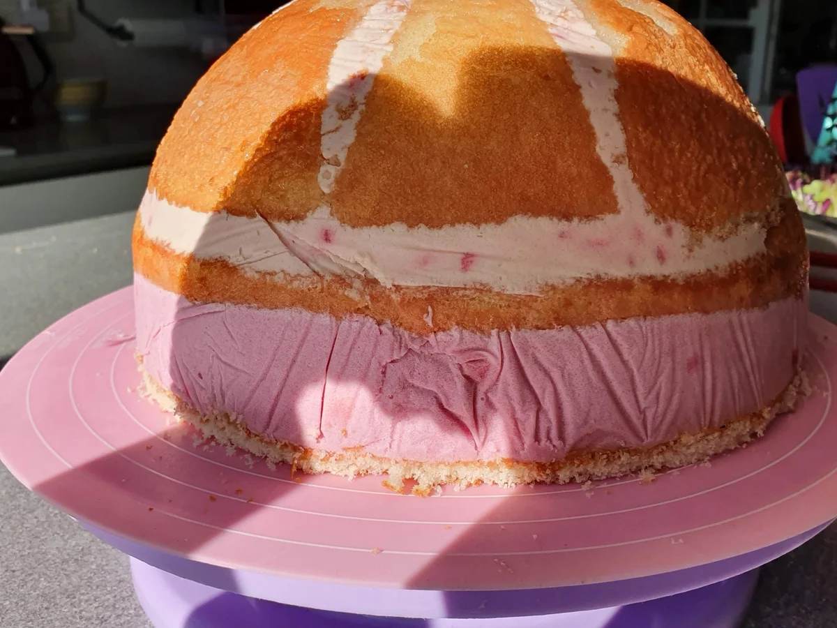 Rezept: Himbeer Total ist eine besondere fruchtige Torte Bild Nr. 17045 Himbeer Total ist eine besondere fruchtige Torte - Rezept - Bild Nr. 17045