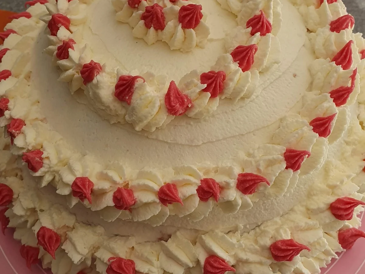 Rezept: Himbeer Total ist eine besondere fruchtige Torte Bild Nr. 17047 Himbeer Total ist eine besondere fruchtige Torte - Rezept - Bild Nr. 17047