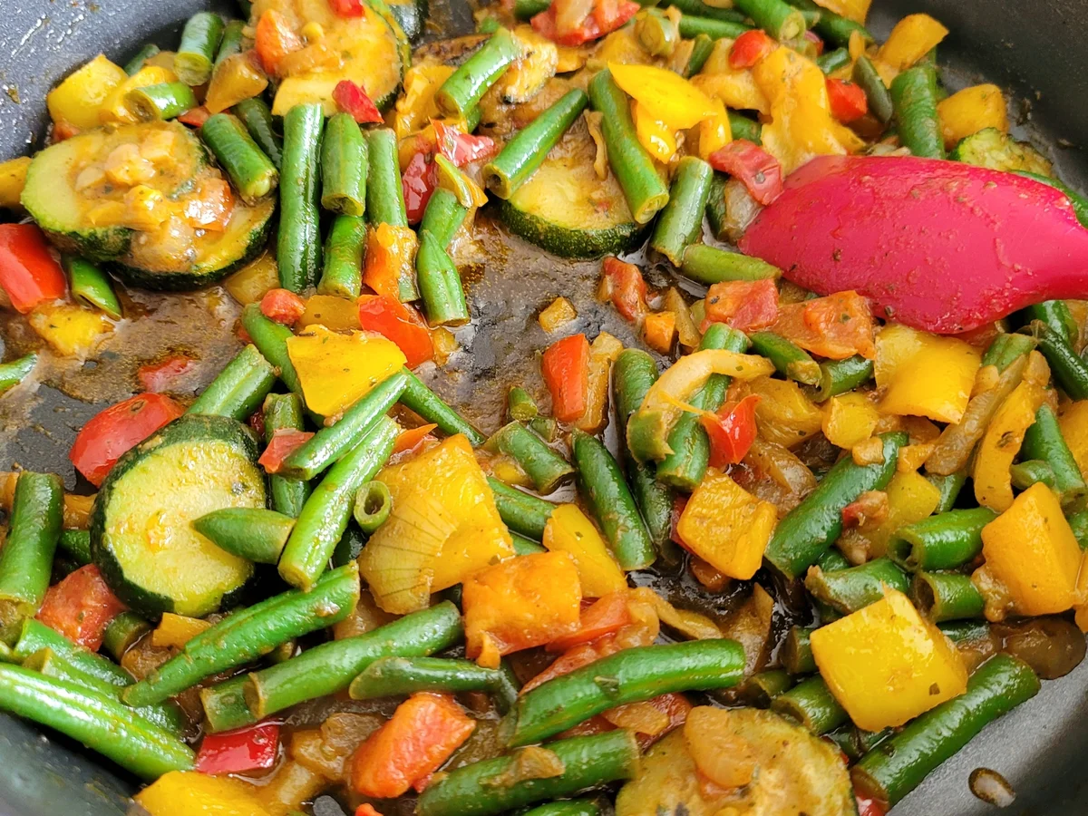 Putenschnitzel begleitet von Gemüse und Kartoffelcreme - Rezept - Bild Nr. 17044