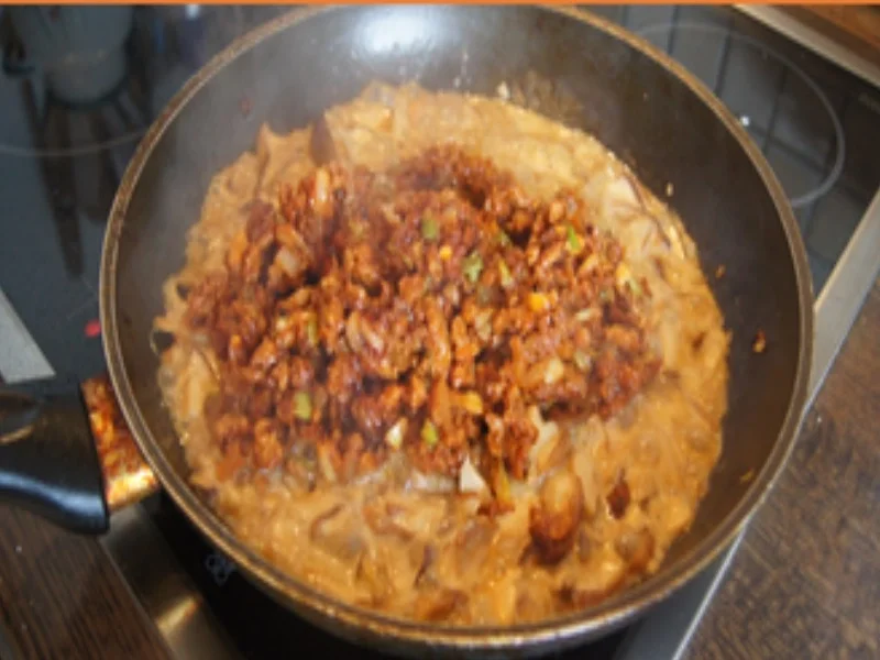 Steinpilz-Hackfleisch-Pfanne mit Kümmel-Pellkartoffeln - Rezept - Bild Nr. 13