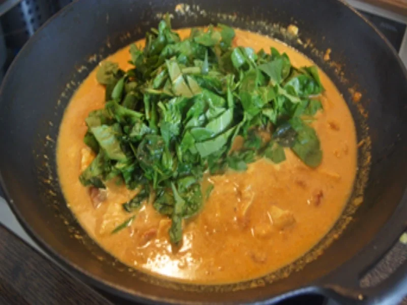 Rezept: Hähnchen-Gulasch nach indischer Art mit Basmatireis Bild Nr. 17 Hähnchen-Gulasch nach indischer Art mit Basmatireis - Rezept - Bild Nr. 17