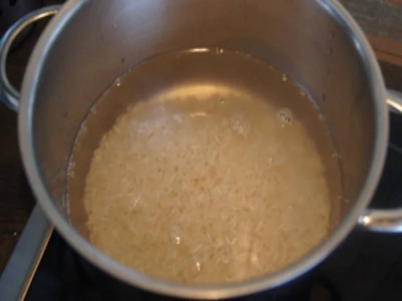 Rezept: Hähnchen-Gulasch nach indischer Art mit Basmatireis Bild Nr. 20 Hähnchen-Gulasch nach indischer Art mit Basmatireis - Rezept - Bild Nr. 20