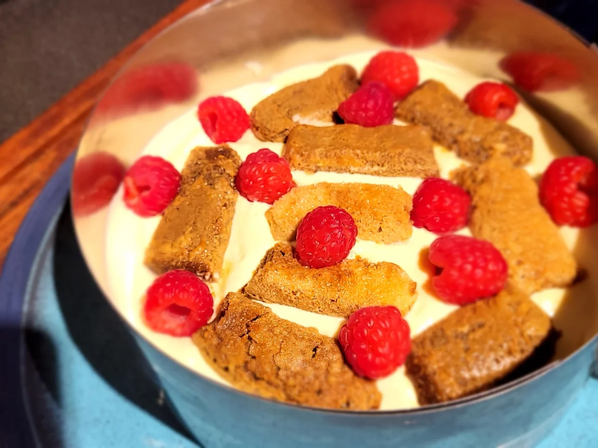 Rezept: BiNe` S EIERLIKÖR - HIMBEER - TIRAMISUTORTE Bild Nr. 8 BiNe` S EIERLIKÖR - HIMBEER - TIRAMISUTORTE - Rezept - Bild Nr. 8