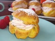 BiNe` S WINDBEUTEL MIT HIMBEER - SAHNECREME - Rezept - Bild Nr. 2