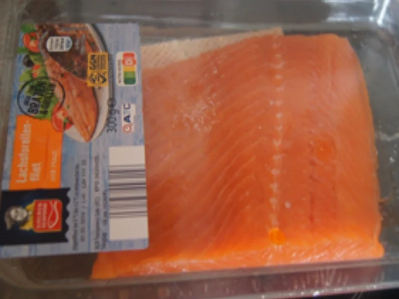 Gebratener Lachs mit Spargelmix, Meerrettich-Dressing und Frühkartoffeln - Rezept - Bild Nr. 3