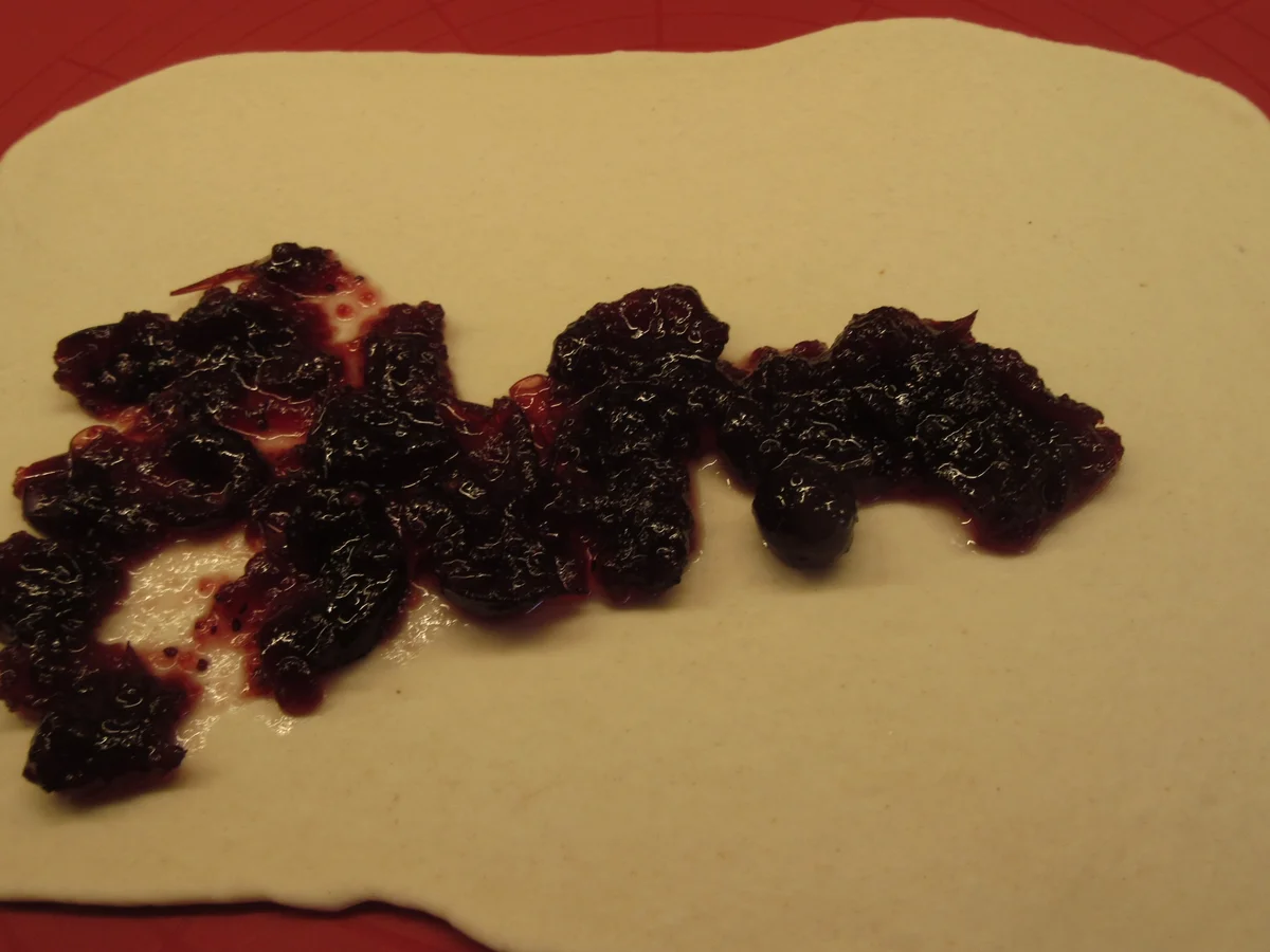 Fingerfood: Hefeschnecken mit Camembert und Cranberries - Rezept - Bild Nr. 17050