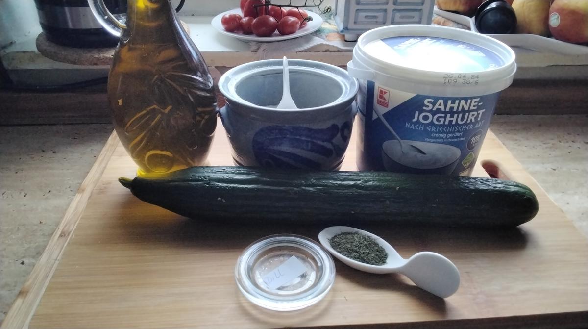 Tzatziki nach Muttis Rezept - Rezept - Bild Nr. 17047