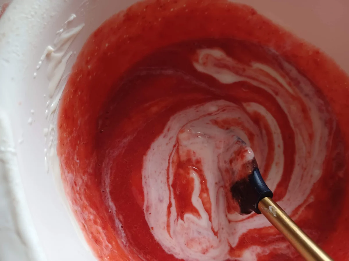 Rezept: Erdbeerschnitte Bild Nr. 17054 Erdbeerschnitte - Rezept - Bild Nr. 17054