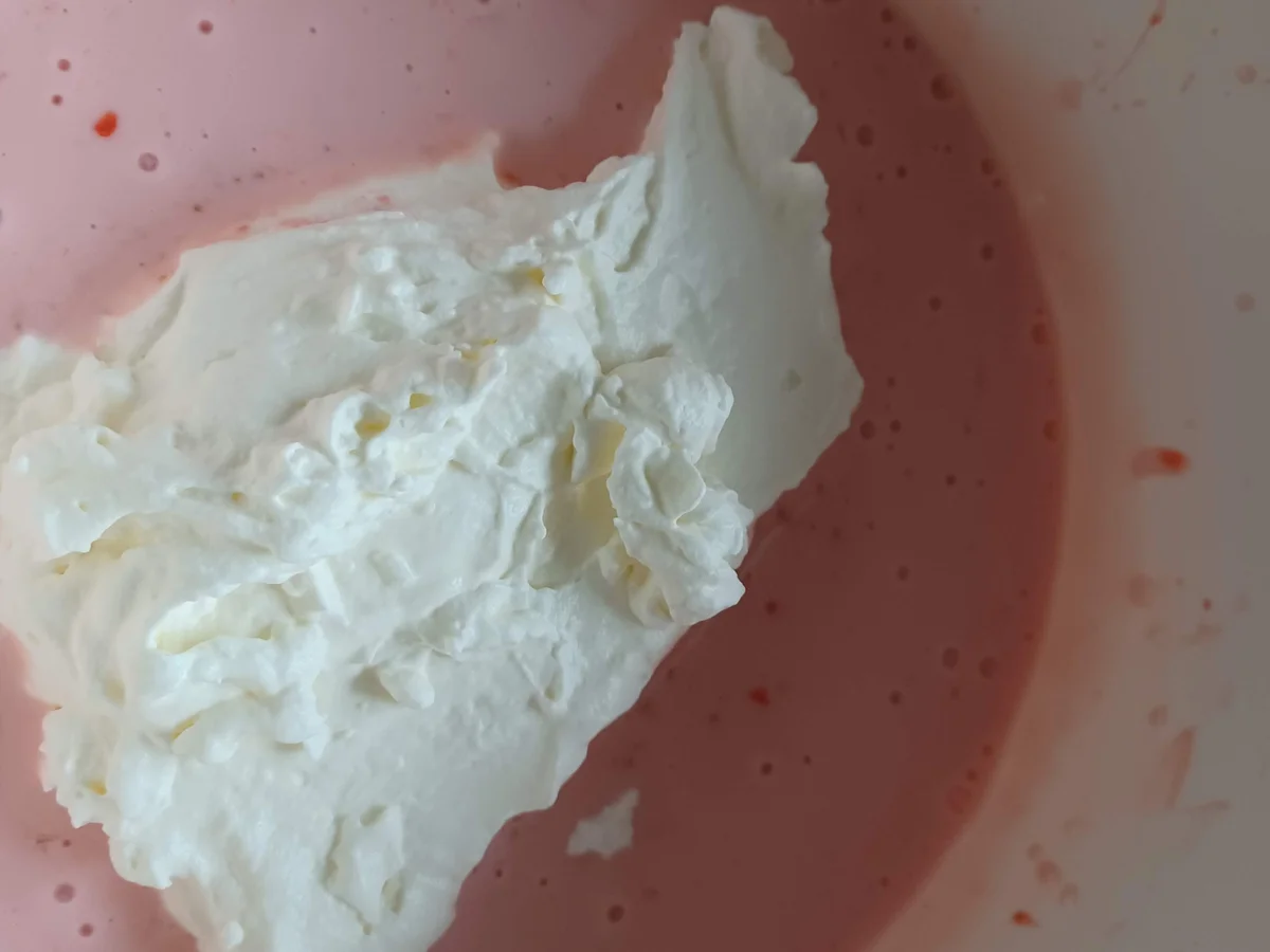 Rezept: Erdbeerschnitte Bild Nr. 17056 Erdbeerschnitte - Rezept - Bild Nr. 17056