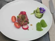 Rindertatar mit Gurkensalat und Gurkengelee - Rezept - Bild Nr. 17047