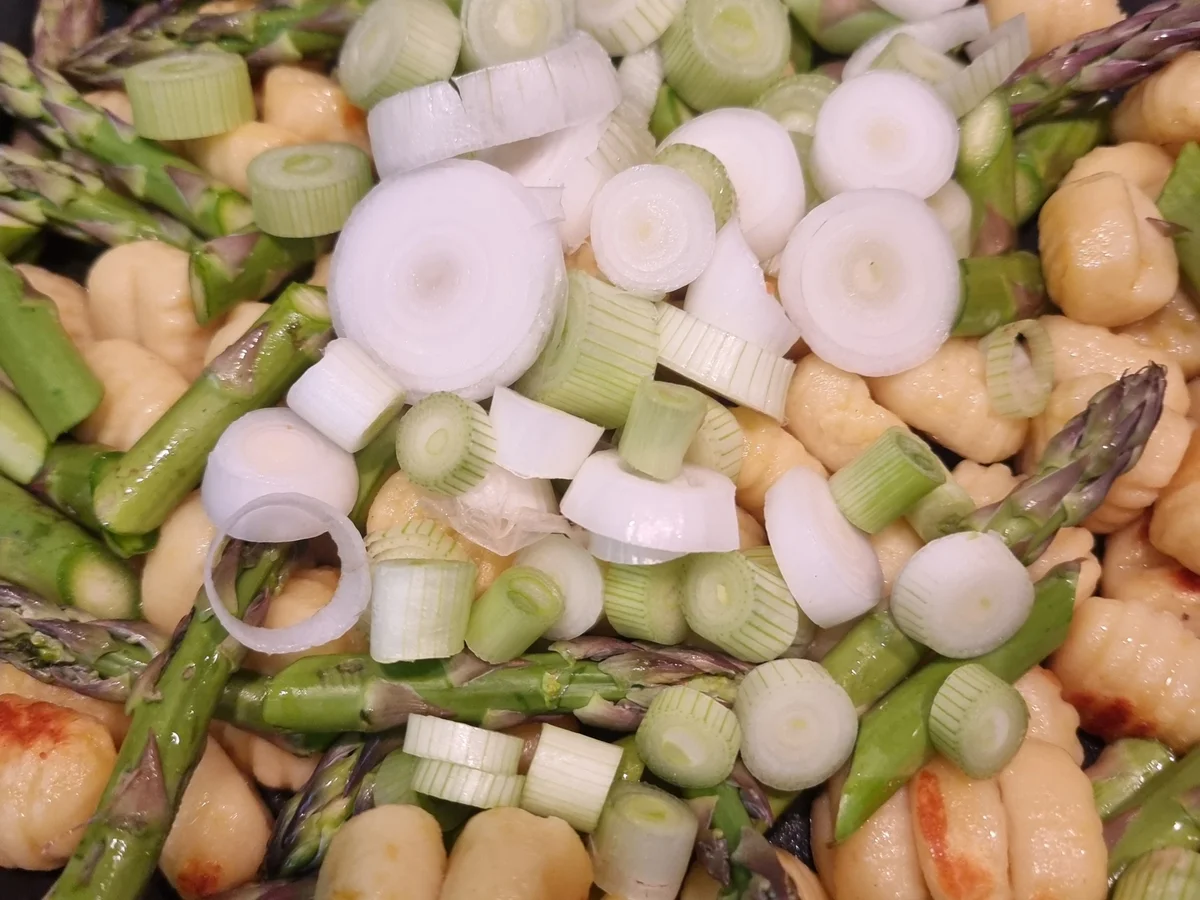 Gnocchi mit grünen Spargel - Rezept - Bild Nr. 17050