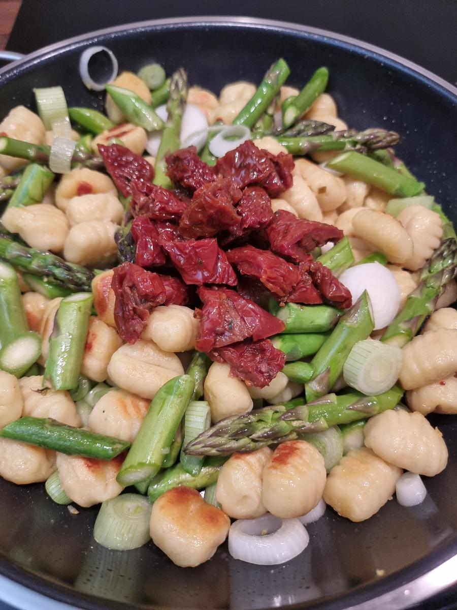 Gnocchi mit grünen Spargel - Rezept - Bild Nr. 17052