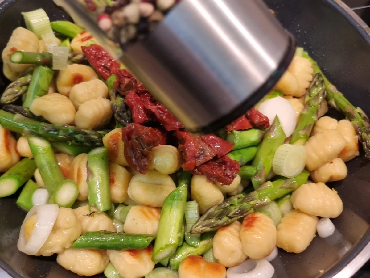 Gnocchi mit grünen Spargel - Rezept - Bild Nr. 17053