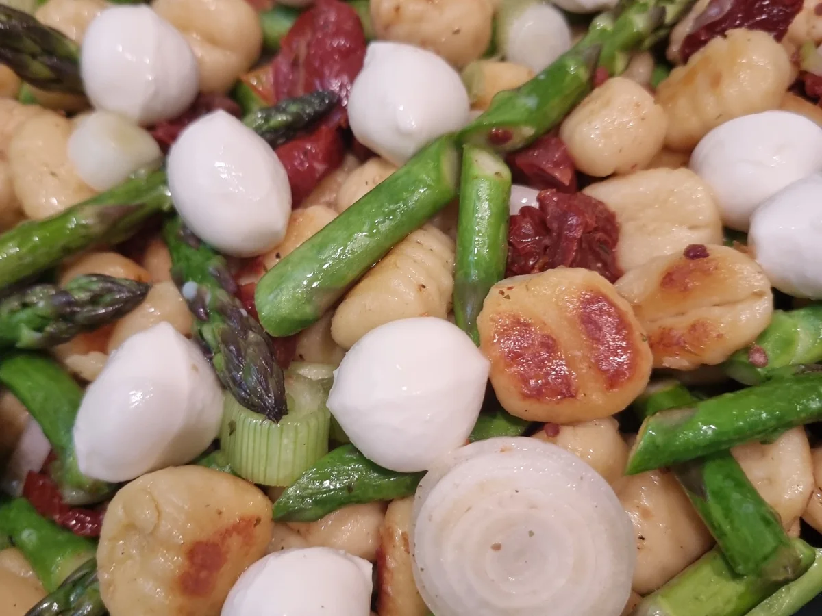 Gnocchi mit grünen Spargel - Rezept - Bild Nr. 17055