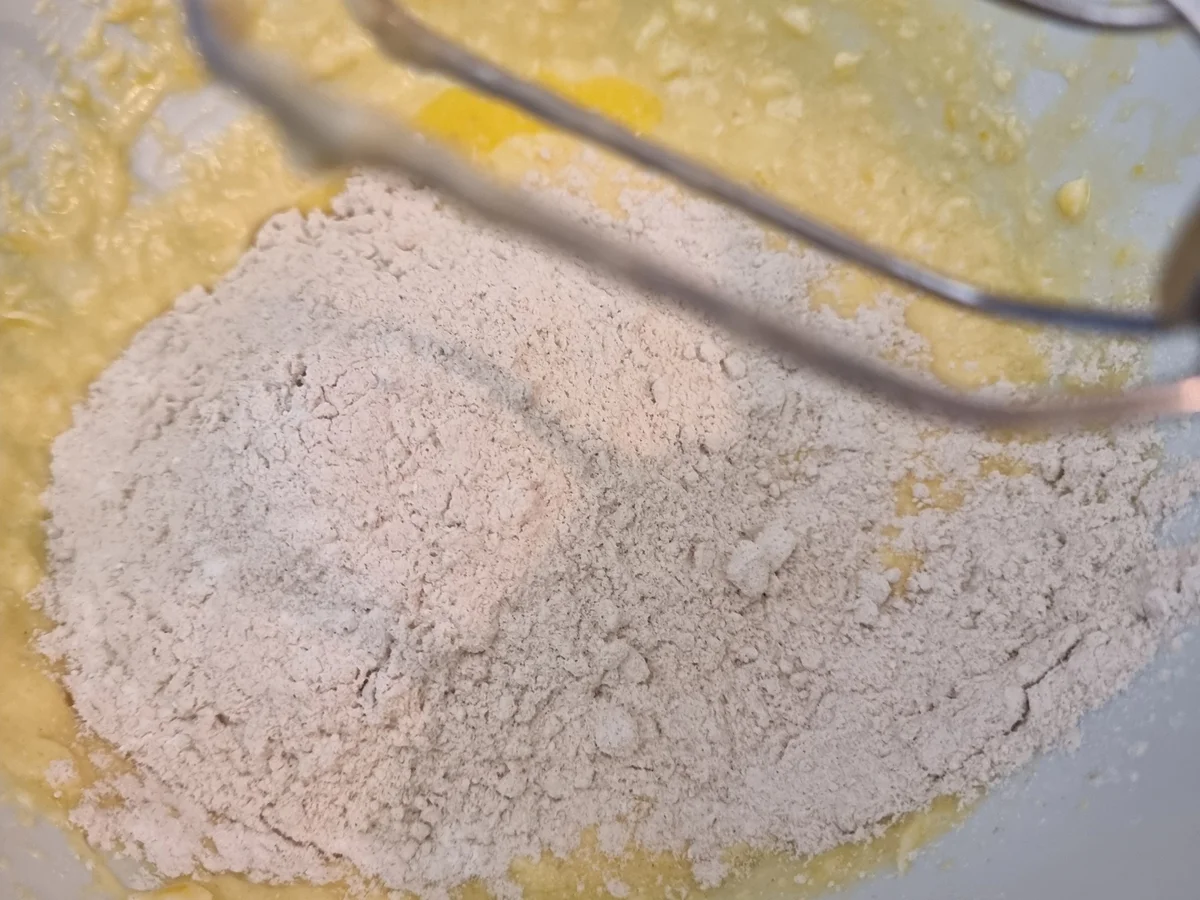 Rezept: Zitronen-Muffins Bild Nr. 17052 Zitronen-Muffins - Rezept - Bild Nr. 17052