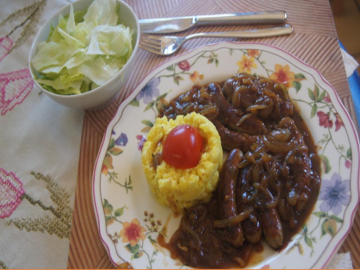 Nürnberger Bratwürstchen in Zwiebelsauce und Kartoffelstampf und Salat - Rezept - Bild Nr. 14