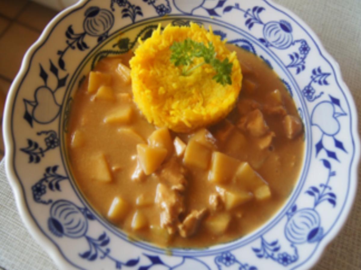 Singapur Hähnchen-Kartoffel-Curry mit gelben Basmatireis - Rezept - Bild Nr. 17053