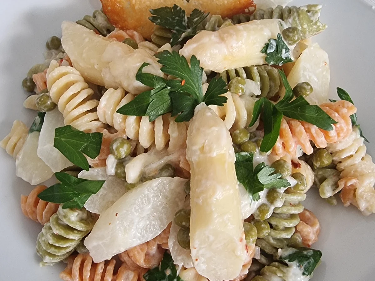 Rezept: Spargel-Pasta mit Parmesan-Chip Bild Nr. 17063 Spargel-Pasta mit Parmesan-Chip - Rezept - Bild Nr. 17063