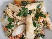Spargel-Pasta mit Parmesan-Chip - Rezept - Bild Nr. 17063