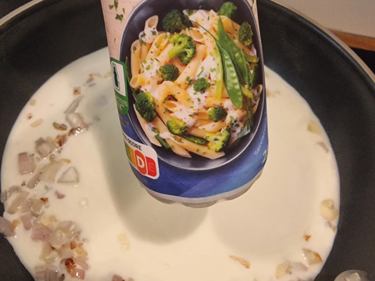 Rezept: Spargel-Pasta mit Parmesan-Chip Bild Nr. 17073 Spargel-Pasta mit Parmesan-Chip - Rezept - Bild Nr. 17073