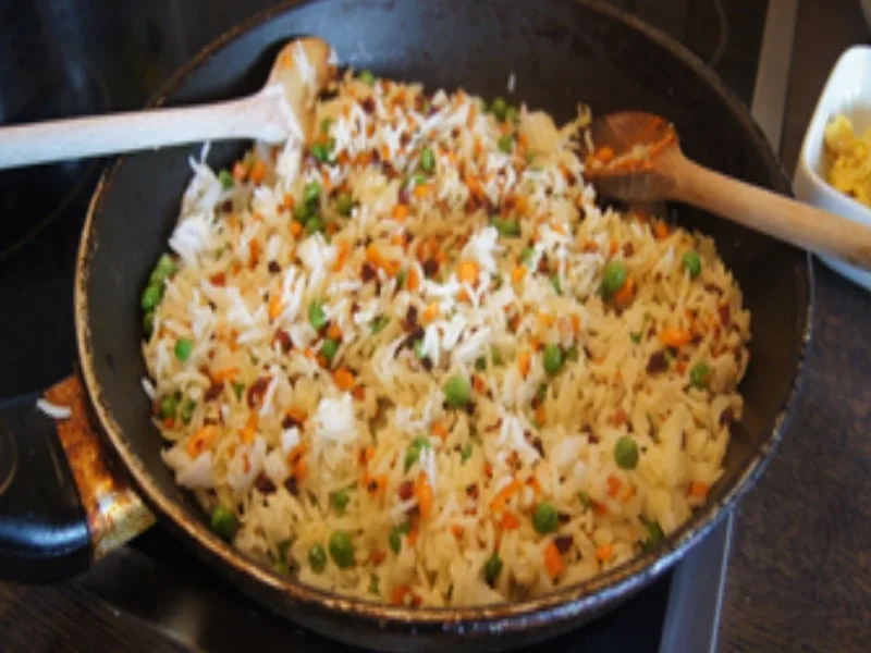 Rezept: Gebratener Reis mit 3 Köstlichkeiten Bild Nr. 17076 Gebratener Reis mit 3 Köstlichkeiten - Rezept - Bild Nr. 17076