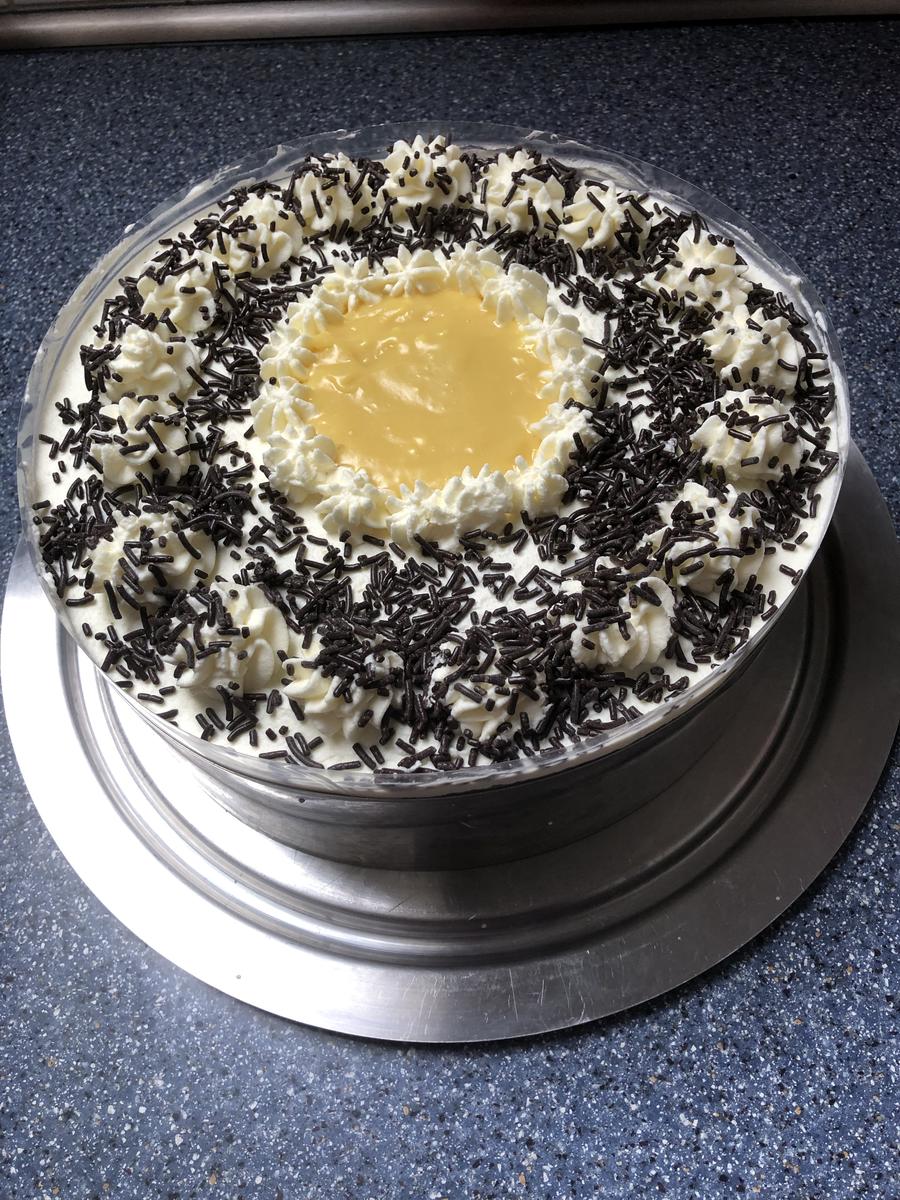 Bananen - Eierlikör -Torte - Rezept - Bild Nr. 17078