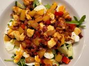 Rucola mit Halloumi wird zu einem Sommersalat - Rezept - Bild Nr. 17067