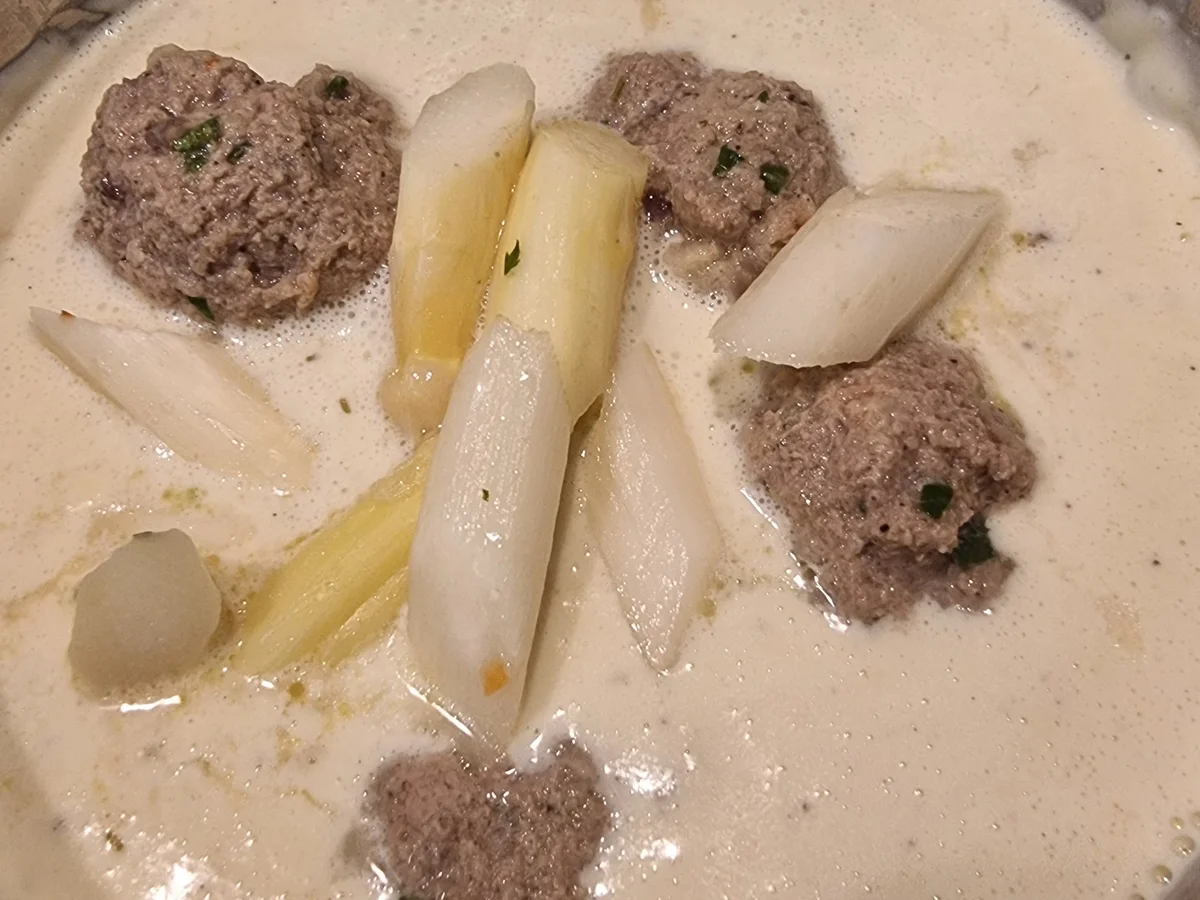 Rezept: Königsberger-Klopse mit Spargel und Reis Bild Nr. 17073 Königsberger-Klopse mit Spargel und Reis - Rezept - Bild Nr. 17073