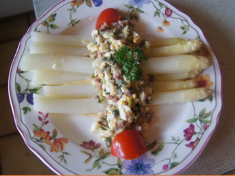 Spargel mit Schinken-Ei-Sauce ( Stippe ) - Rezept - Bild Nr. 17079