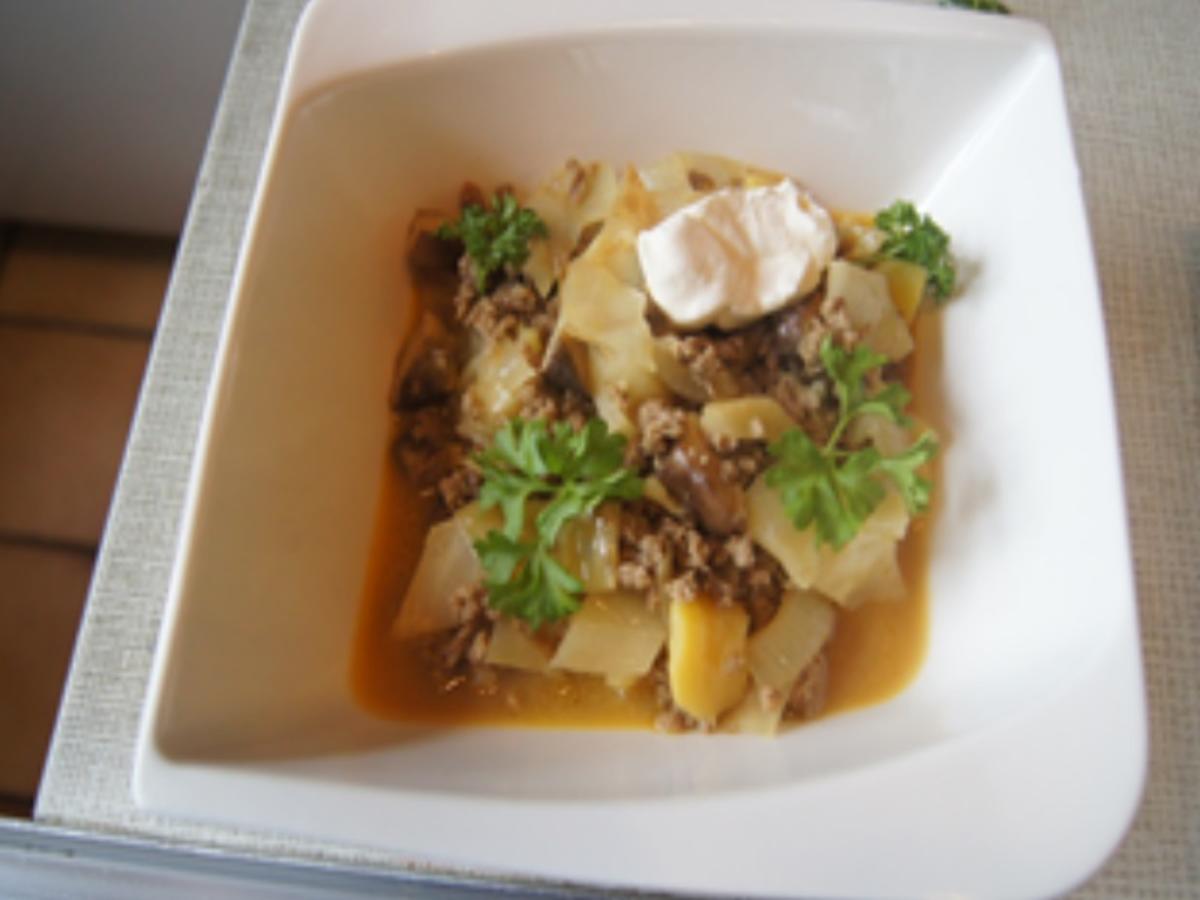 Weißkohl-Kartoffel-Champignon-Hackfleisch-Pfanne - Rezept - Bild Nr. 2